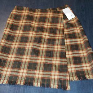 NWT "MADE IN CANADA "wool plaid asymetrical fringed wrap skirt small 6